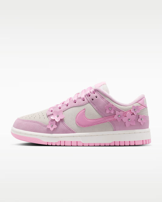 Nike Dunk Low SE "Florette"