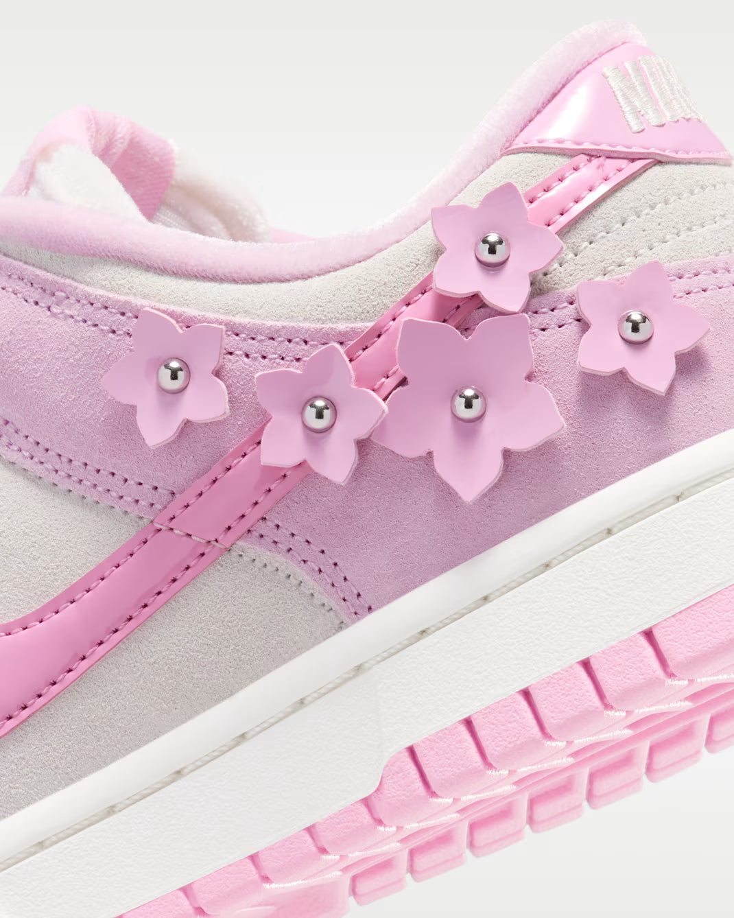 Nike Dunk Low SE "Florette"